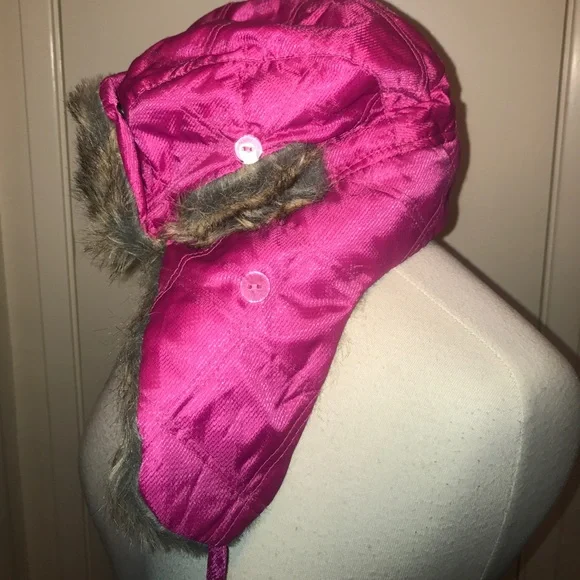 Forever 21 faux fur pink winter trapper snow hat - Picture 2 of 8